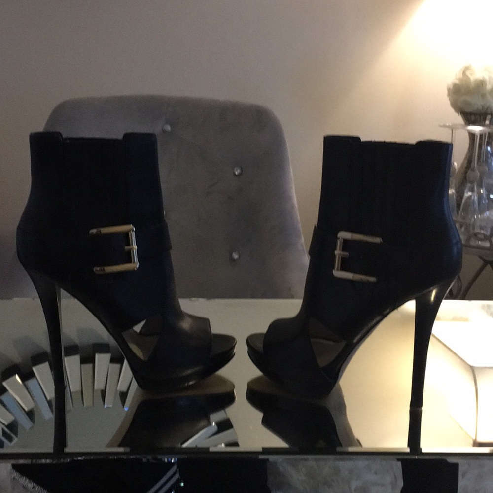 Micheal Kors platform heels